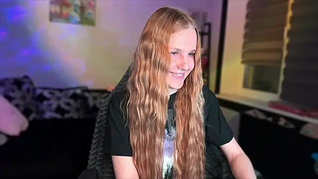 Snapshot of Chanel_Gill chatting on December 2025 05:22:02 PM Chanel Gill online show from December 2025 05:22:02 PM