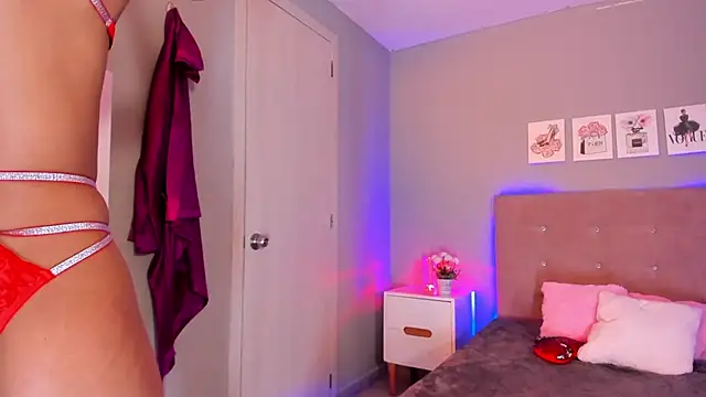 EmilyCoast-1 online show from January 2025 04:59:02 PM