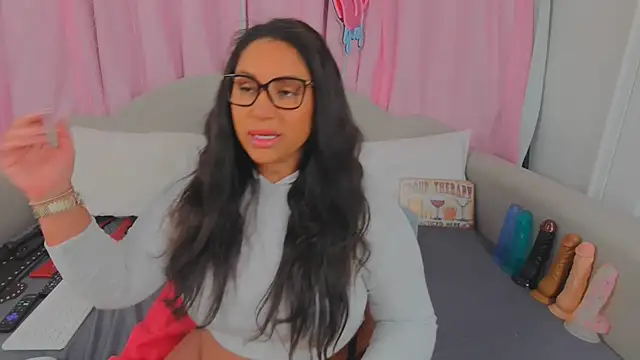 MeghanXO online show from February 2025 02:02:01 PM