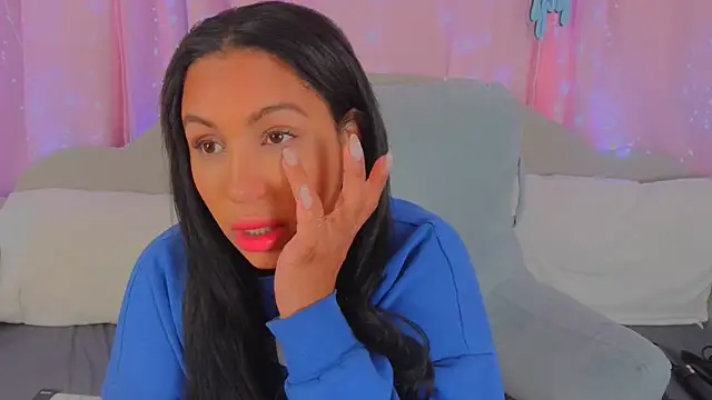 MeghanXO online show from September 2025 02:37:01 AM