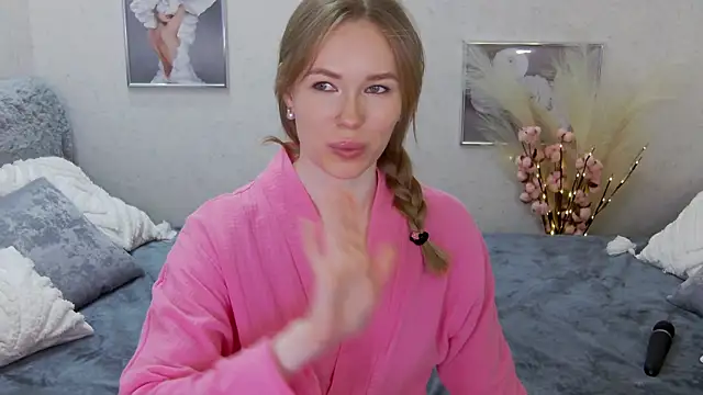 Snapshot of Veronika_Mitchel chatting on February 2025 05:51:02 PM Veronika Mitchel online show from February 2025 05:51:02 PM