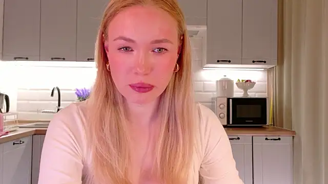 Snapshot of Veronika_Mitchel chatting on March 2026 04:07:02 PM Veronika Mitchel online show from March 2026 04:07:02 PM