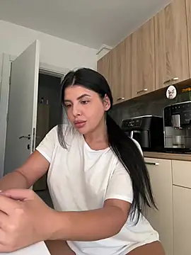 Snapshot of Scarlett-Dream chatting on June 2026 07:14:01 AM Scarlett-Dream online show from June 2026 07:14:01 AM