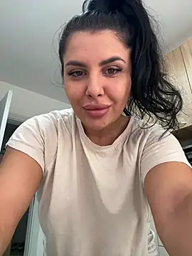 Snapshot of Scarlett-Dream chatting on July 2026 08:17:02 AM Scarlett-Dream online show from July 2026 08:17:02 AM