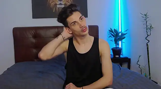 Snapshot of DanielCrush1 chatting on January 2025 02:36:02 PM DanielCrush1 online show from January 2025 02:36:02 PM