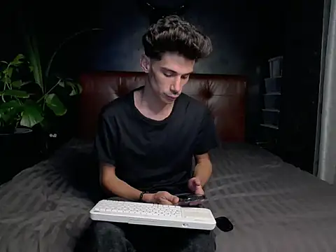 Snapshot of DanielCrush1 chatting on October 2025 05:30:01 PM DanielCrush1 online show from October 2025 05:30:01 PM