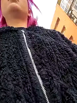 Snapshot of KarlaLuar_ chatting on December 2024 01:02:01 PM KarlaLuar  online show from December 2024 01:02:01 PM