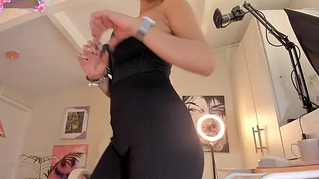 catalinasaiz online show from January 2025 04:03:01 PM