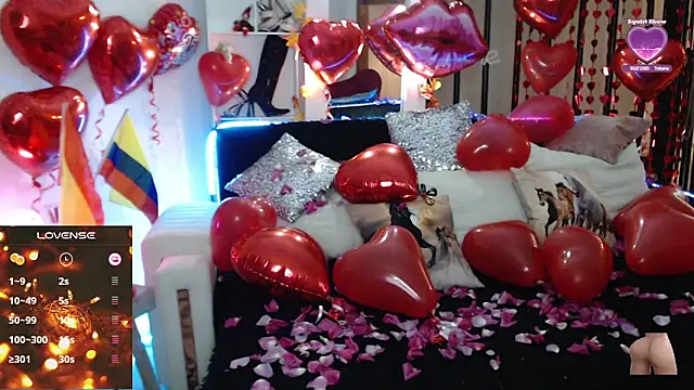 Snapshot of Myrnasexxx chatting on February 2025 04:14:02 AM Myrnasexxx online show from February 2025 04:14:02 AM