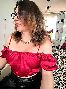 Snapshot of Myrnasexxx chatting on November 2025 06:57:01 PM Myrnasexxx online show from November 2025 06:57:01 PM