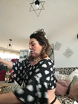 Snapshot of Myrnasexxx chatting on November 2025 04:39:02 PM Myrnasexxx online show from November 2025 04:39:02 PM