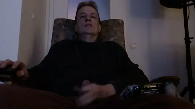 Cordt27 online show from October 2025 05:43:01 PM