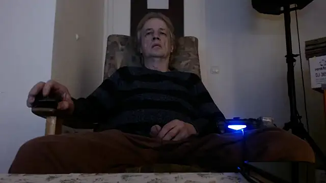 Snapshot of Cordt27 chatting on March 2026 10:16:02 PM Cordt27 online show from March 2026 10:16:02 PM