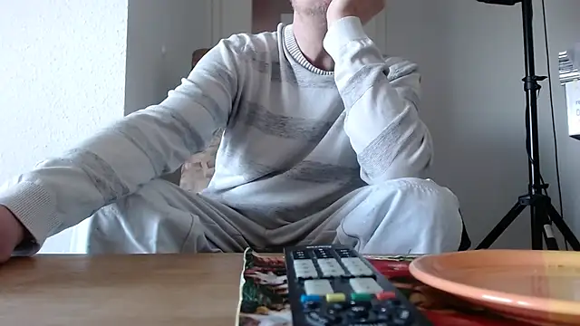 Snapshot of Cordt27 chatting on April 2026 03:07:01 PM Cordt27 online show from April 2026 03:07:01 PM