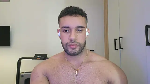 izaak lover online show from January 2025 11:55:01 PM