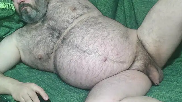 Snapshot of mikeyhotbear chatting on January 2025 07:57:01 AM mikeyhotbear online show from January 2025 07:57:01 AM