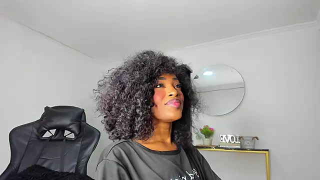 Snapshot of Emattaylor chatting on November 2025 12:59:03 PM Emattaylor online show from November 2025 12:59:03 PM