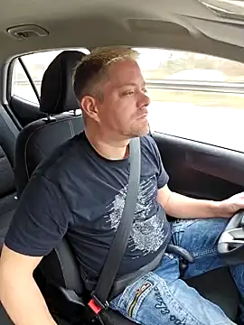 Trucker Hunter online show from March 2025 12:11:02 PM