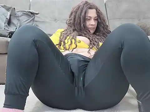 Snapshot of Nikole_Vader chatting on March 2026 11:04:02 PM Nikole Vader online show from March 2026 11:04:02 PM