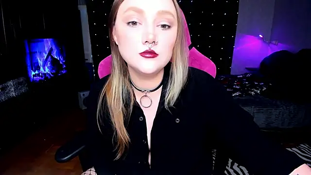Snapshot of YourDyingBride chatting on December 2024 06:06:02 PM YourDyingBride online show from December 2024 06:06:02 PM