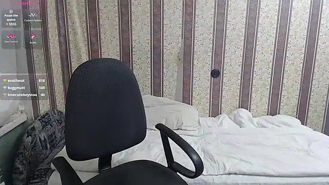 darienlarge online show from March 2025 07:37:02 PM