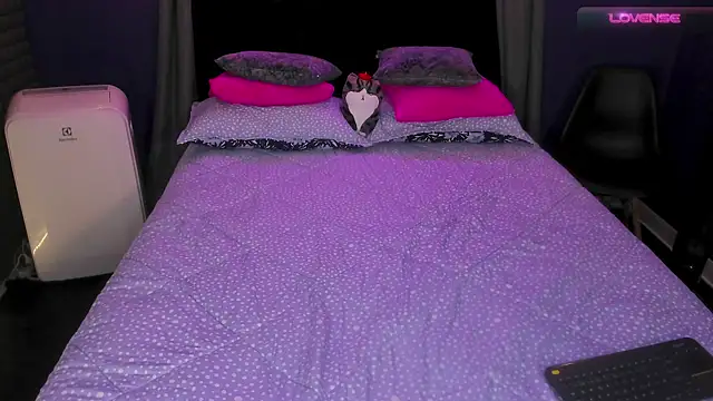 bull vixen2001 online show from October 2025 11:17:02 PM