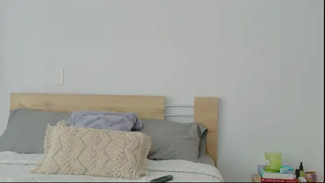 GrettaBenett online show from November 2025 07:46:02 PM