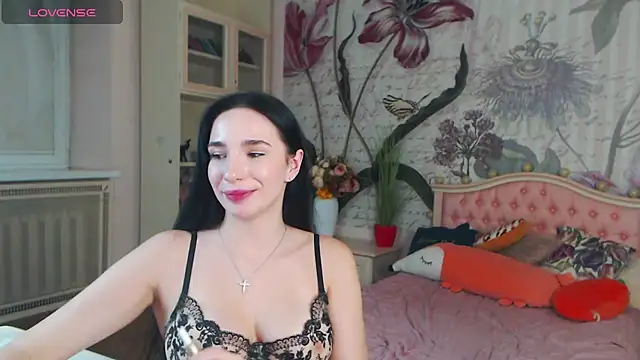 AliciaBow online show from December 2024 04:31:01 PM