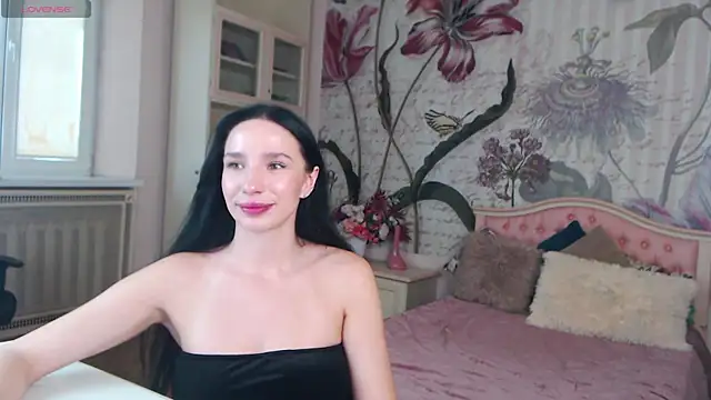 AliciaBow online show from September 2025 02:18:01 PM