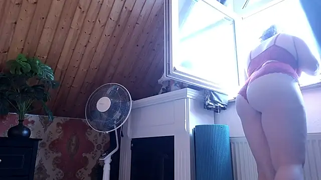 TessaWinter online show from June 2026 03:12:01 PM