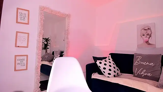 barbie es online show from February 2025 09:04:02 PM