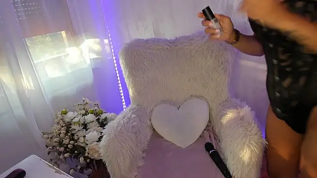 ElisaBaxter online show from July 2026 03:58:02 AM