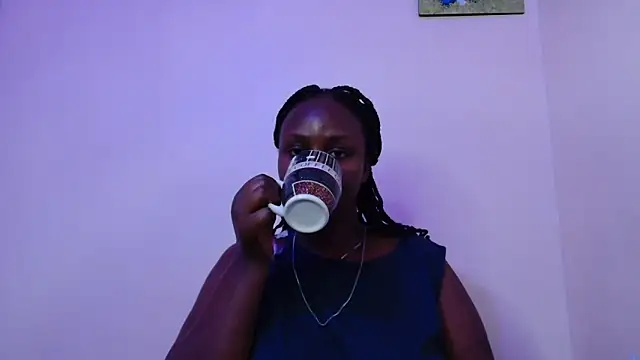 Snapshot of Toomuchbooty33 chatting on September 2025 10:16:02 AM Toomuchbooty33 online show from September 2025 10:16:02 AM