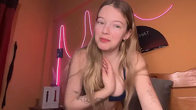 -veranito- online show from December 2025 03:11:01 AM