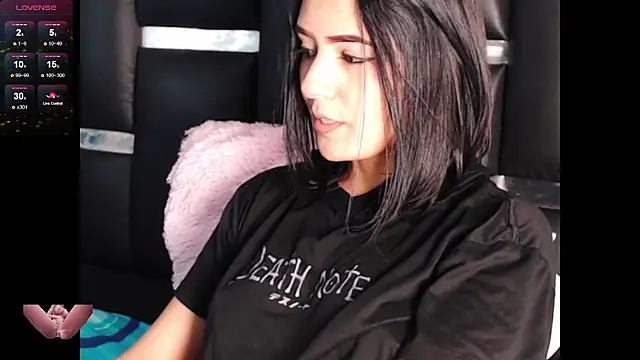 Snapshot of Danae_999 chatting on March 2026 10:51:01 PM Danae 999 online show from March 2026 10:51:01 PM