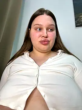 Snapshot of perfect_sweety_girl chatting on October 2025 07:11:01 PM perfect sweety girl online show from October 2025 07:11:01 PM