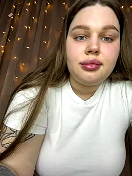 Snapshot of perfect_sweety_girl chatting on November 2025 05:38:01 PM perfect sweety girl online show from November 2025 05:38:01 PM