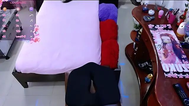 lufek23 online show from December 2024 02:21:01 PM