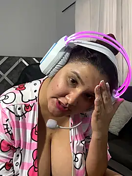 Snapshot of ValleryParker chatting on October 2025 12:50:01 PM ValleryParker online show from October 2025 12:50:01 PM