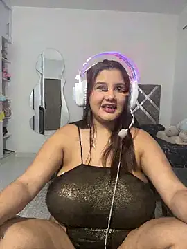 Snapshot of ValleryParker chatting on October 2025 09:41:01 PM ValleryParker online show from October 2025 09:41:01 PM