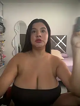 Snapshot of ValleryParker chatting on February 2026 03:44:01 PM ValleryParker online show from February 2026 03:44:01 PM