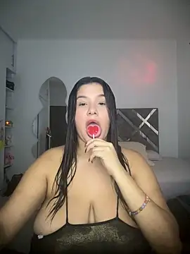 Snapshot of ValleryParker chatting on February 2026 10:29:01 PM ValleryParker online show from February 2026 10:29:01 PM