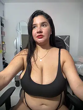 Snapshot of ValleryParker chatting on March 2026 08:40:02 AM ValleryParker online show from March 2026 08:40:02 AM