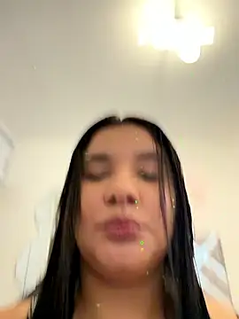 Snapshot of ValleryParker chatting on May 2026 08:03:02 PM ValleryParker online show from May 2026 08:03:02 PM