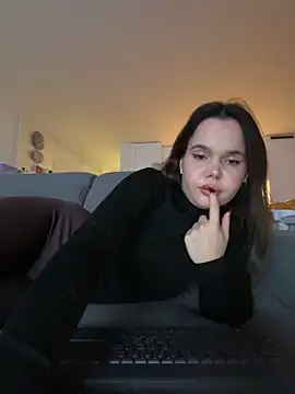 TheCinderella online show from December 2025 03:50:02 PM