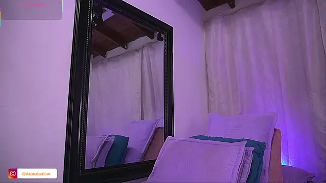 danna berlin  online show from October 2025 07:21:01 PM