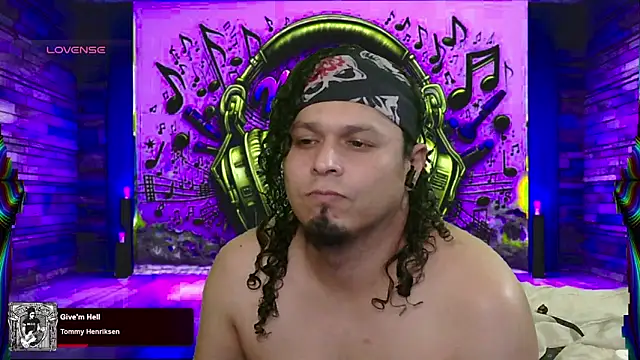 chino roz online show from March 2025 07:42:02 AM