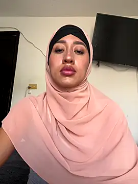 Snapshot of adila_anich chatting on September 2025 09:47:02 PM adila anich online show from September 2025 09:47:02 PM