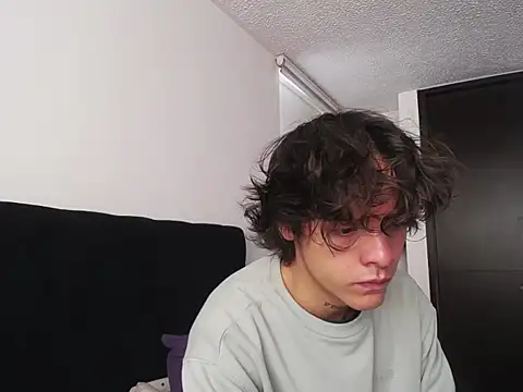 Snapshot of Santiago_kiler chatting on December 2024 04:42:01 PM Santiago kiler online show from December 2024 04:42:01 PM