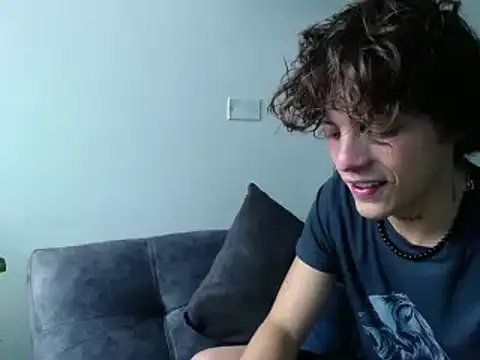 Snapshot of Santiago_kiler chatting on December 2024 07:43:01 PM Santiago kiler online show from December 2024 07:43:01 PM